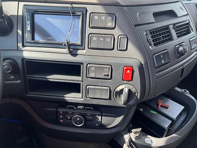 Daf - 2019 - xf480 - personenauto - afbeelding 21 van  30