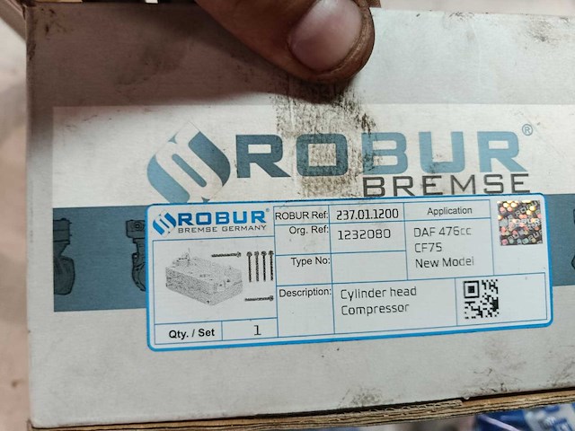 Daf - vrachtwagen compressor cf75 - afbeelding 2 van  4