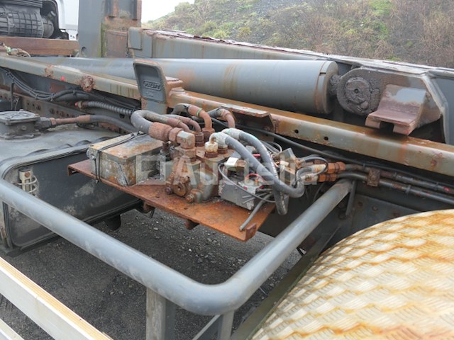 Daf containertruck (2004-576,578 km-vin:xlrat85xcoe628907) - afbeelding 8 van  50