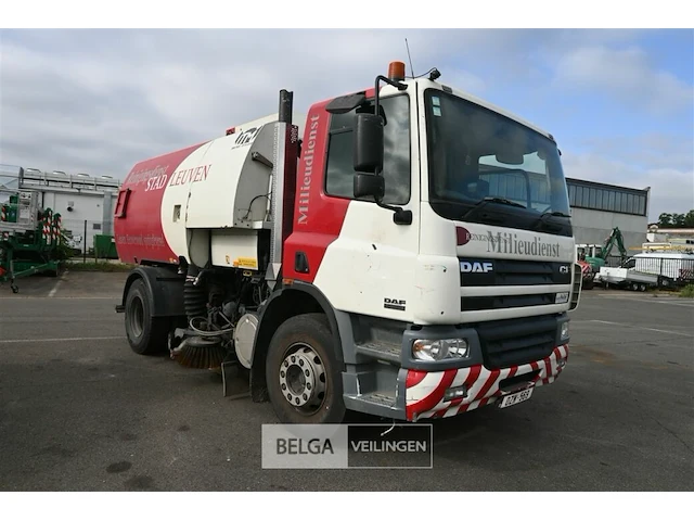 Daf veegwagen/vrachtwagen met itm opbouw - afbeelding 14 van  27