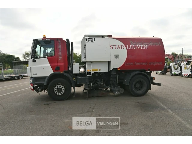 Daf veegwagen/vrachtwagen met itm opbouw - afbeelding 12 van  27