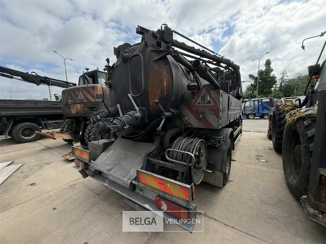 Daf vrachtwagen kolkenzuiger – brand-, rook- en/of waterschade - afbeelding 11 van  25