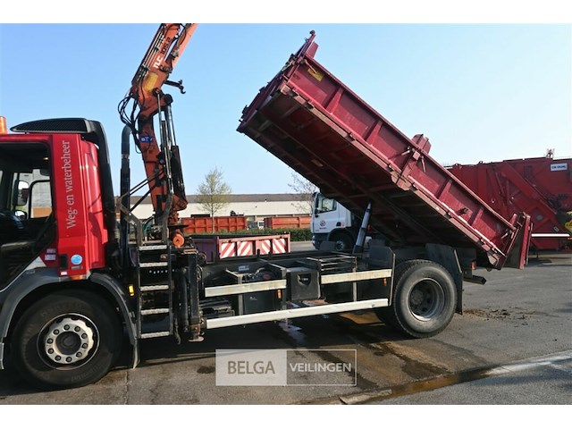 Daf vrachtwagen met laadkraan - afbeelding 13 van  38