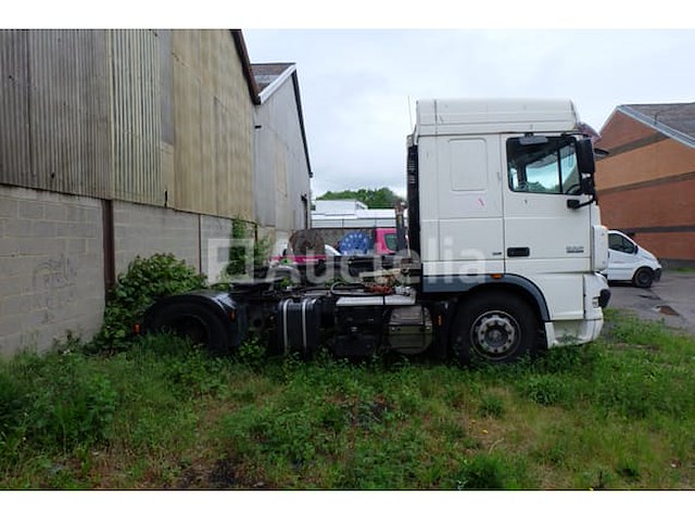 Daf xf 105.460 trekker (2010-618.326 km) - afbeelding 4 van  36