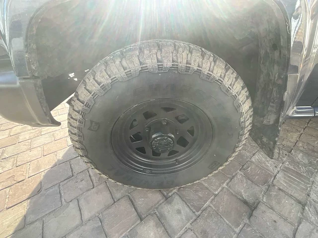 Daihatsu jeep - afbeelding 9 van  49