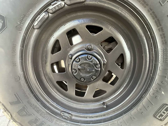 Daihatsu jeep - afbeelding 15 van  49
