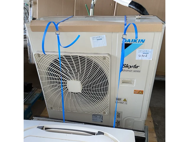 Daikin airco met buitenunit, bouwjaar 01/2024 - afbeelding 2 van  15