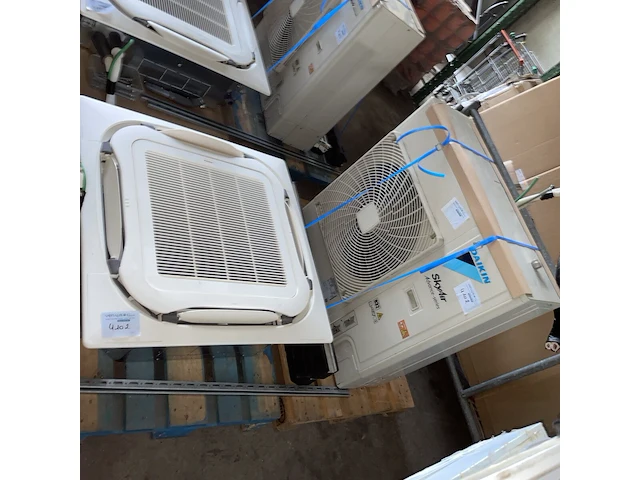 Daikin airco met buitenunit, bouwjaar 01/2024 - afbeelding 8 van  15