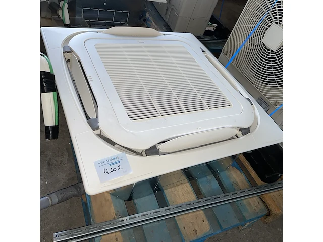 Daikin airco met buitenunit, bouwjaar 01/2024 - afbeelding 11 van  15
