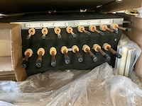 Daikin bs8q14av1b meervoudige leidingtakselector voor warmteterugwinning - afbeelding 1 van  3