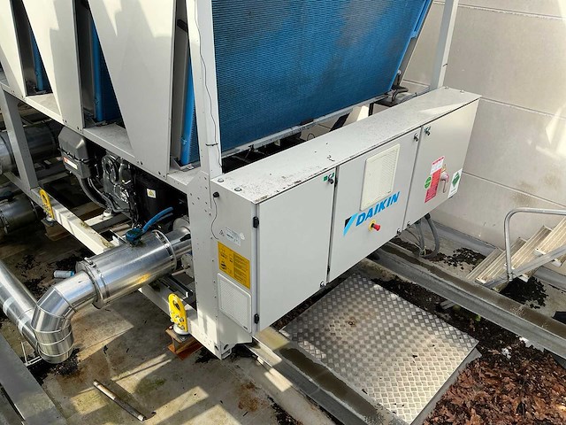 Daikin ewah430tzxsb2003 hydrochiller/ijswatermachine - afbeelding 11 van  14