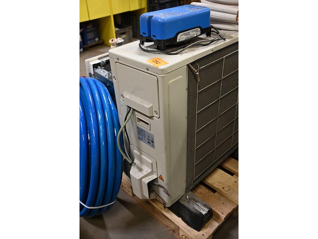 Daikin rxm50rsv1b airco systeem buiten en binnenunit - afbeelding 2 van  3