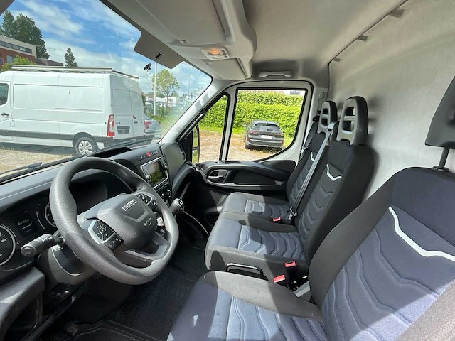 Daily 35s16 lichte vrachtwagen iveco - afbeelding 33 van  33