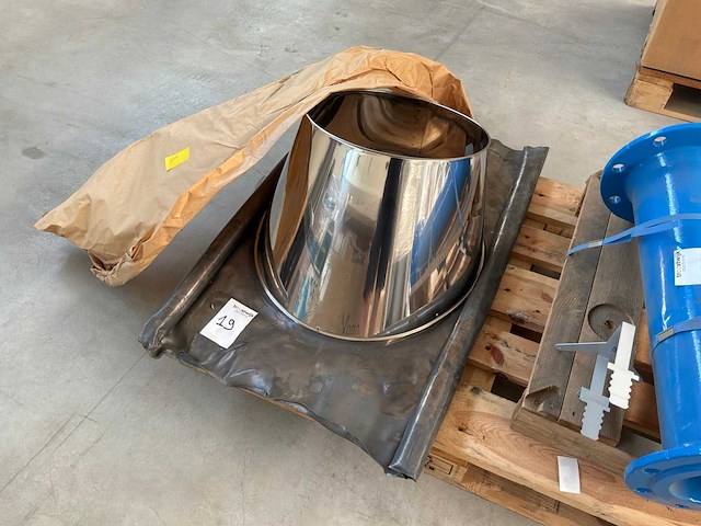 Dakdoorsteek rvs diameter 40 cm - afbeelding 1 van  1