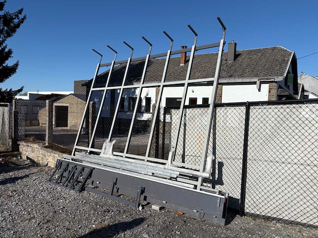 Dakgalerij en glazen deur voor bestelwagens - afbeelding 4 van  11