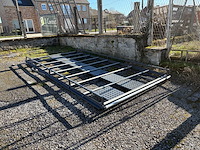 Dakgalerij en glazen deur voor bestelwagens - afbeelding 7 van  11