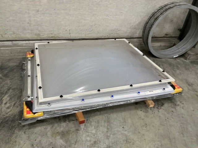 Dakkoepels en dakopening opstanden (12x) - afbeelding 7 van  14