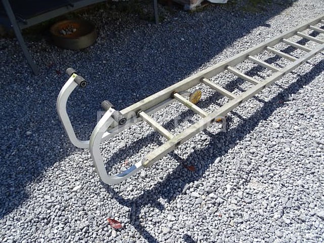 Dakladder (14 sporten) afmetingen: 430 cm - afbeelding 1 van  8
