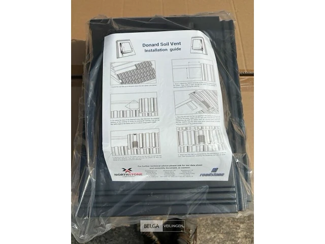 Dakpannen beluchting/ontluchting 18x4 per pallet (totaal 72 st) - afbeelding 2 van  5