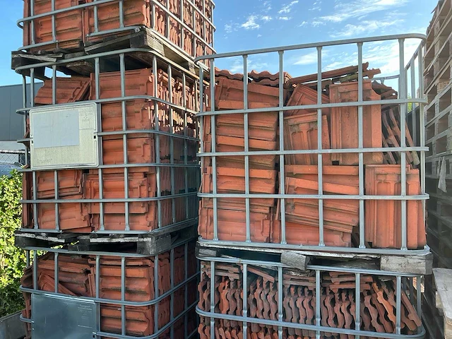 Dakpannen ttr met 11 glazen pannen. (4500x) - afbeelding 7 van  11