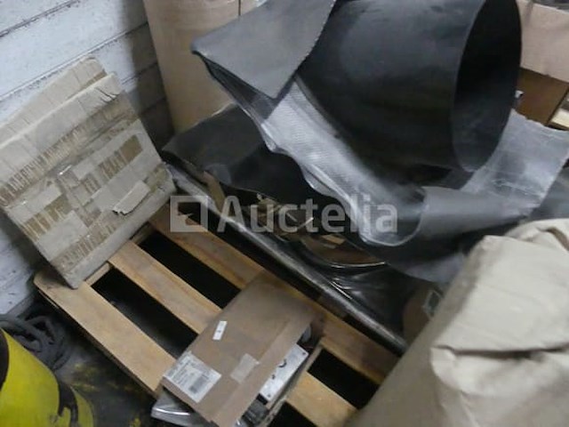 Dakventilatiekappen en -beslagen - afbeelding 10 van  10