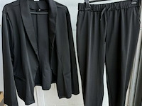 Dames costumeset maat xl - afbeelding 2 van  3