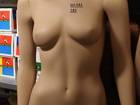 Dames mannequin op glazen voet - afbeelding 1 van  1