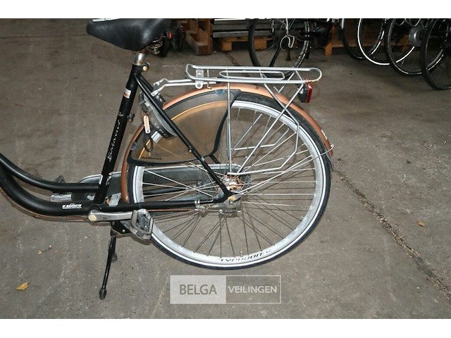 Damesfiets batavus - afbeelding 2 van  5