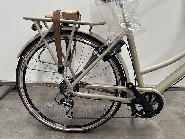 Damesfiets bnb - afbeelding 3 van  5