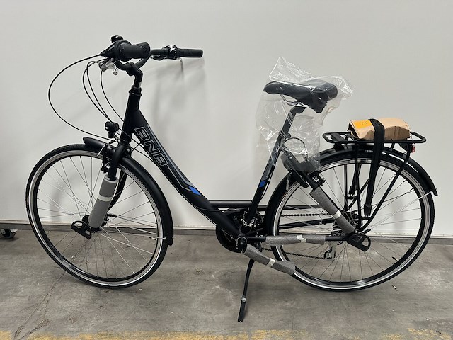 Damesfiets bnb - afbeelding 1 van  5