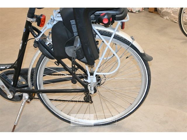 Damesfiets rambler + kinderstoel - afbeelding 2 van  4