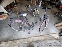 Damesfiets - afbeelding 1 van  3