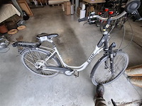 Damesfiets - afbeelding 1 van  2