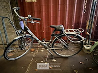 Damesfiets - afbeelding 1 van  1