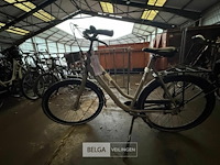 Damesfiets - afbeelding 2 van  2