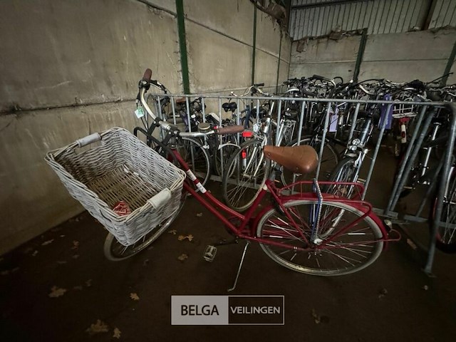 Damesfiets - afbeelding 1 van  1