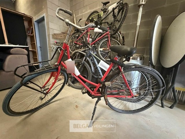 Damesfiets - afbeelding 1 van  1