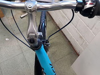 Damesfiets - afbeelding 1 van  4