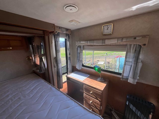 Damon corporation challenger motorhome - afbeelding 18 van  56