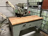 Danckaert radiaalafkortzaagmachine - afbeelding 1 van  9