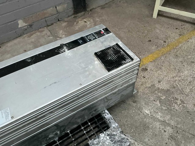 Danfos vlt hvac drive frequentieregelaar - afbeelding 4 van  7