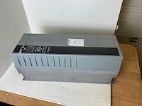 Danfoss adap-kool drive akd102p30kt4 frequentieregelaar - afbeelding 2 van  6