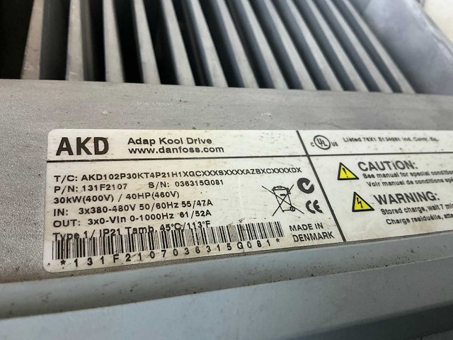 Danfoss adap-kool drive akd102p30kt4 frequentieregelaar - afbeelding 6 van  6