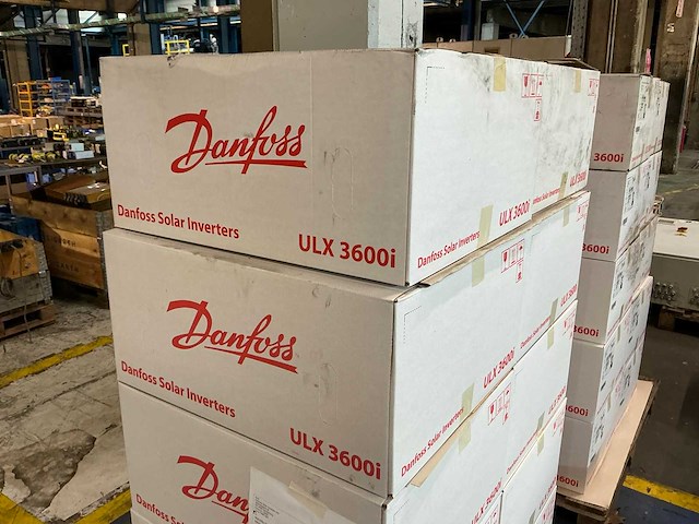 Danfoss ulx 3600i solar omvormer (3x) - afbeelding 3 van  4