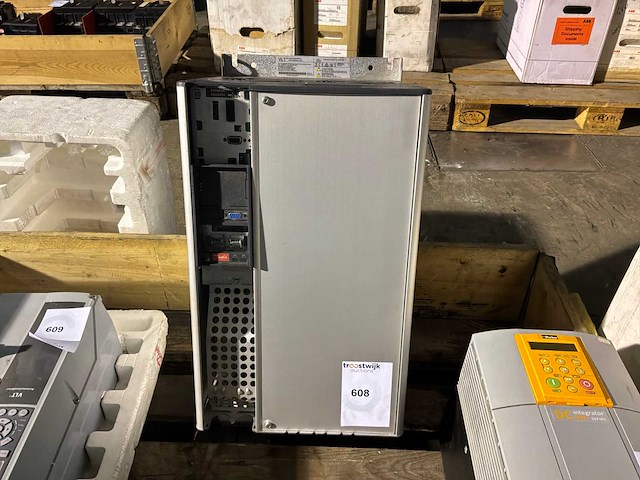 Danfoss vlt automation drive frequentieregelaar - afbeelding 1 van  5
