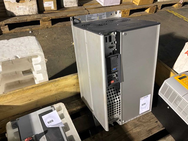 Danfoss vlt automation drive frequentieregelaar - afbeelding 3 van  5