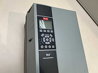 Danfoss vlt fc-302p7k5t5e55h1bg frequentieregelaar - afbeelding 3 van  4