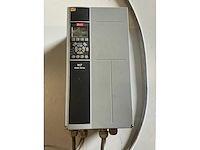 Danfoss vlt hvac drive diverse frequentieregelaars (3x) - afbeelding 2 van  3