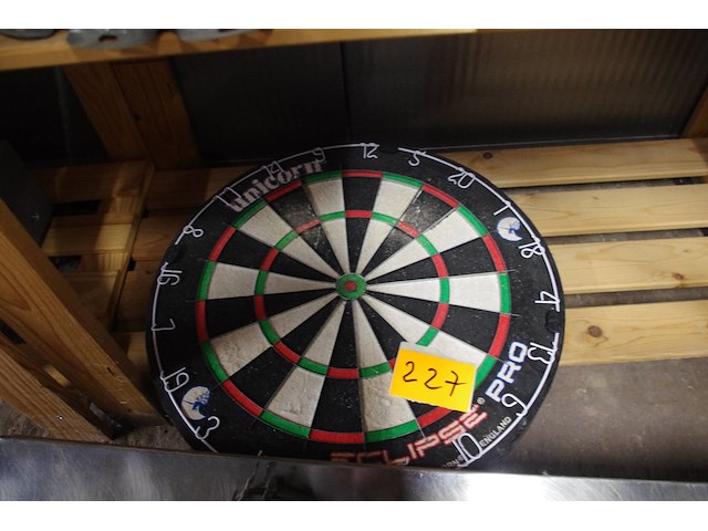 Dartsblok en kapstok - afbeelding 2 van  3
