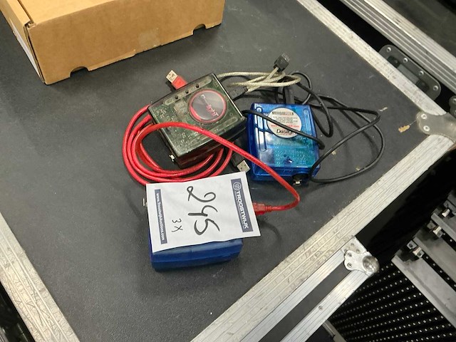 Daslight dmx interface (3x) - afbeelding 2 van  3